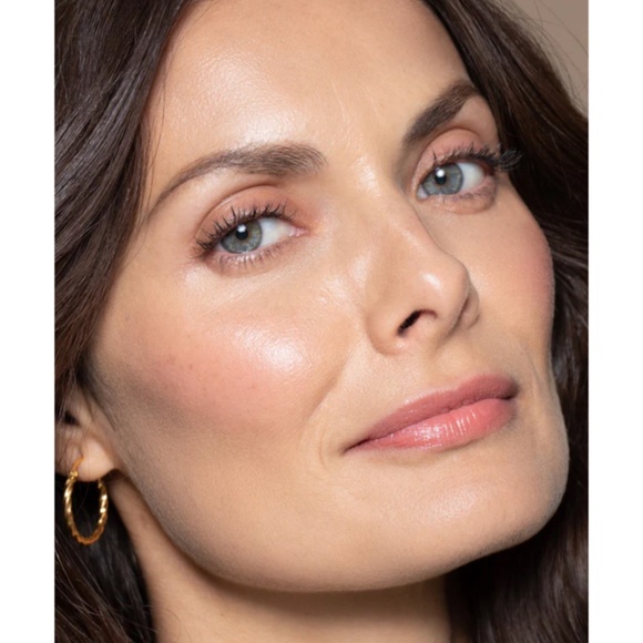 ILIA Multi-Stick blush lip stain for cheeks & lips ALL IN ONE! all of me pink - Picture 3 of 11